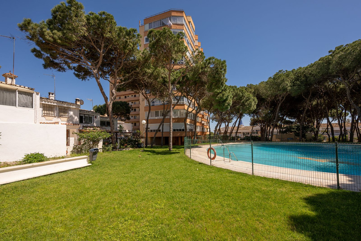 1 Bed Apartment for sale in Calypso Costa Del Sol, Málaga, Spain