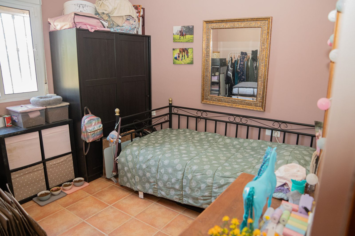 Se vende Finca - Cortijo de 2 dormitorios en Costa Del Sol, Málaga, España