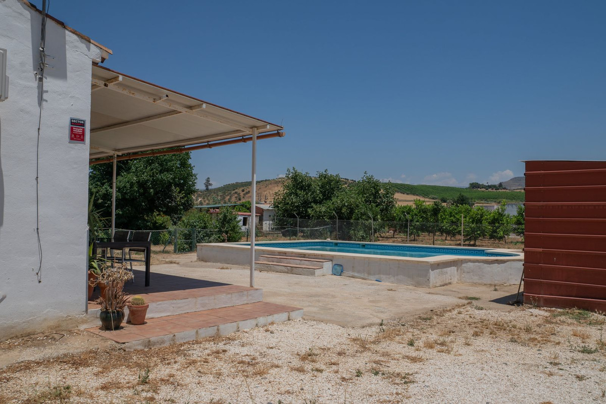 Se vende Finca - Cortijo de 2 dormitorios en Costa Del Sol, Málaga, España