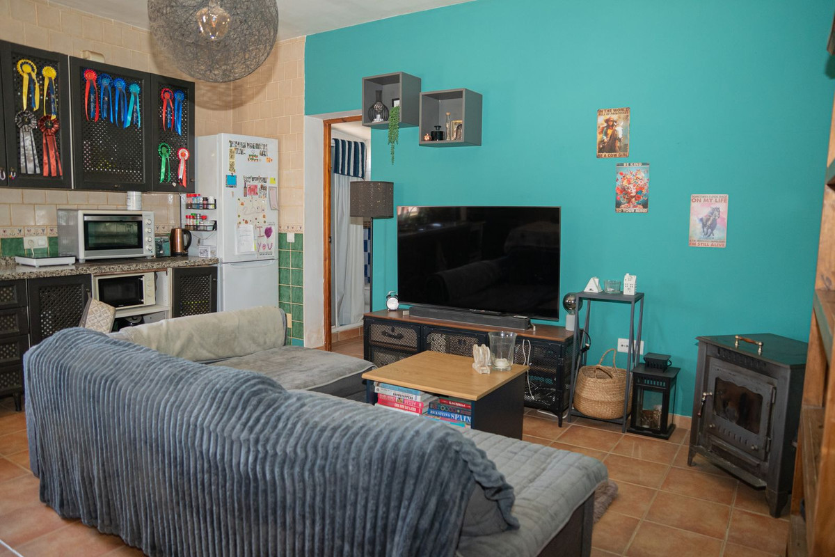 Se vende Finca - Cortijo de 2 dormitorios en Costa Del Sol, Málaga, España