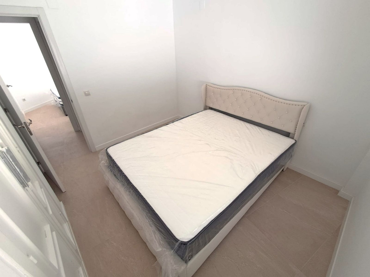 2 Bed Apartment for sale in Benalmadena Costa Costa Del Sol, Málaga, Spain
