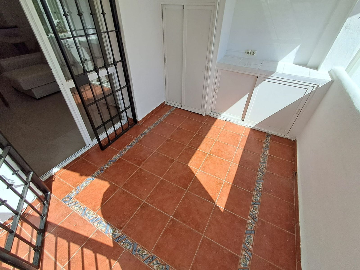 2 Bed Apartment for sale in Benalmadena Costa Costa Del Sol, Málaga, Spain