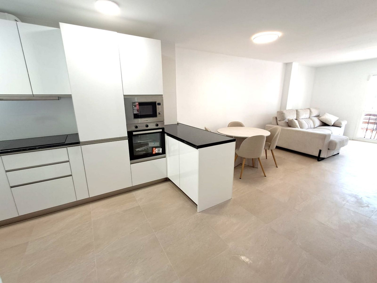 2 Bed Apartment for sale in Benalmadena Costa Costa Del Sol, Málaga, Spain