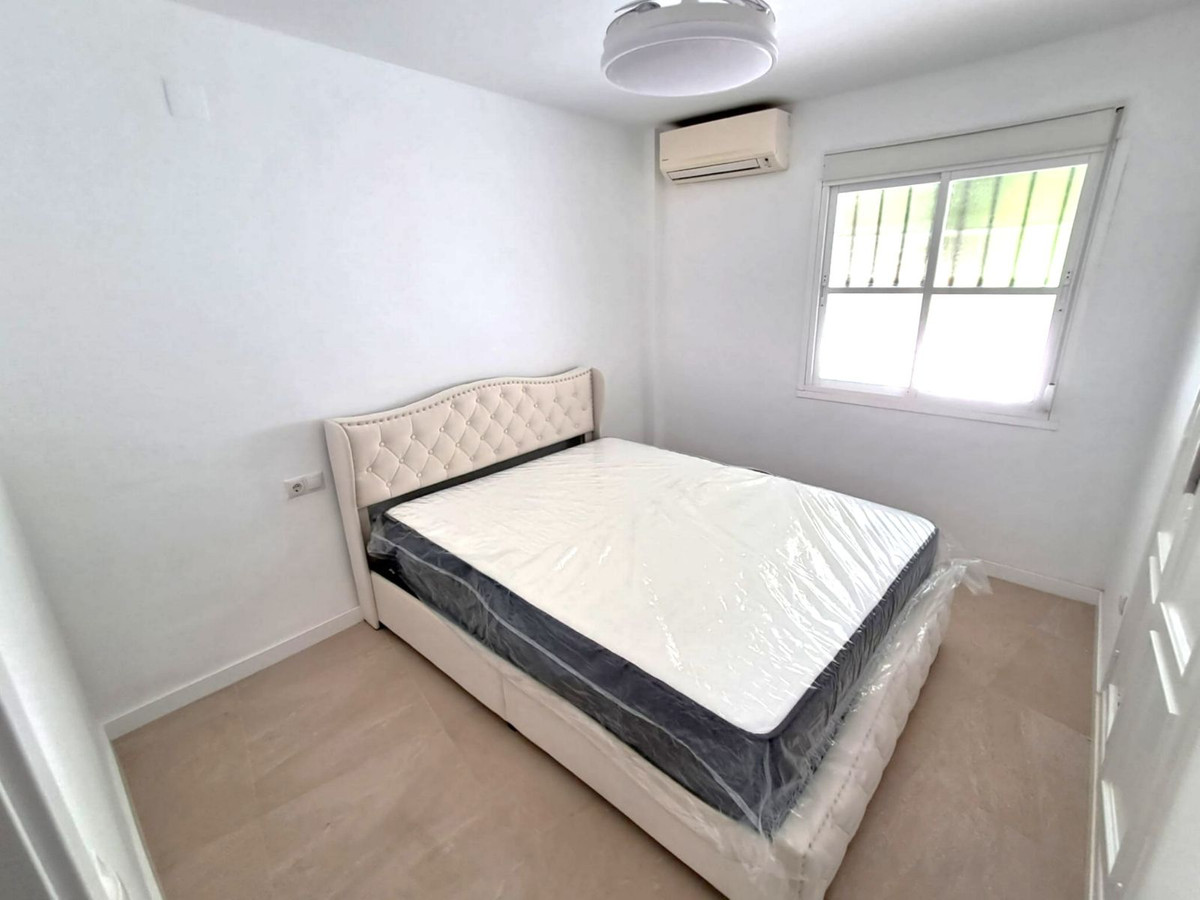 2 Bed Apartment for sale in Benalmadena Costa Costa Del Sol, Málaga, Spain