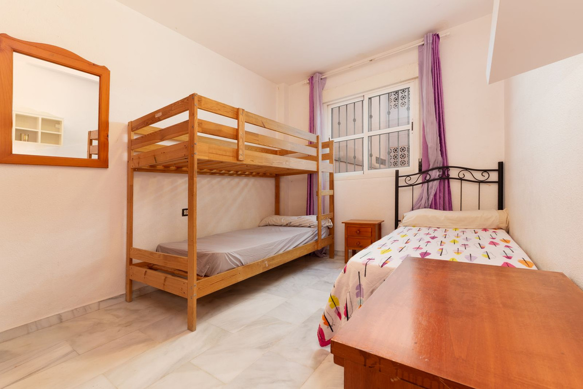 2 Bed Apartment for sale in Fuengirola Costa Del Sol, Málaga, Spain