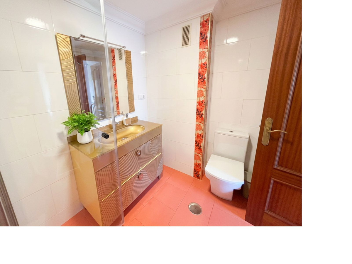 3 Bed Apartment for sale in Málaga Costa Del Sol, Málaga, Spain