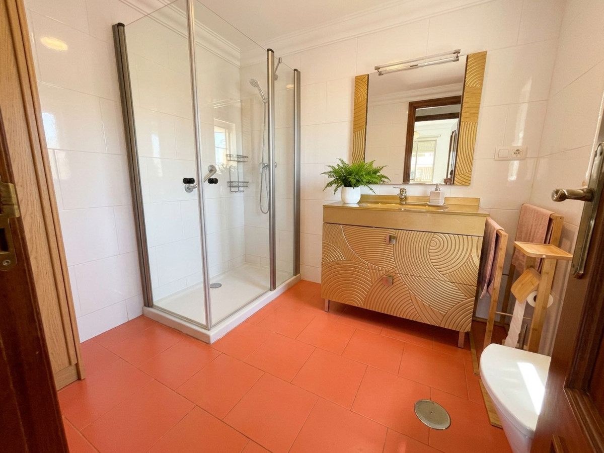 3 Bed Apartment for sale in Málaga Costa Del Sol, Málaga, Spain