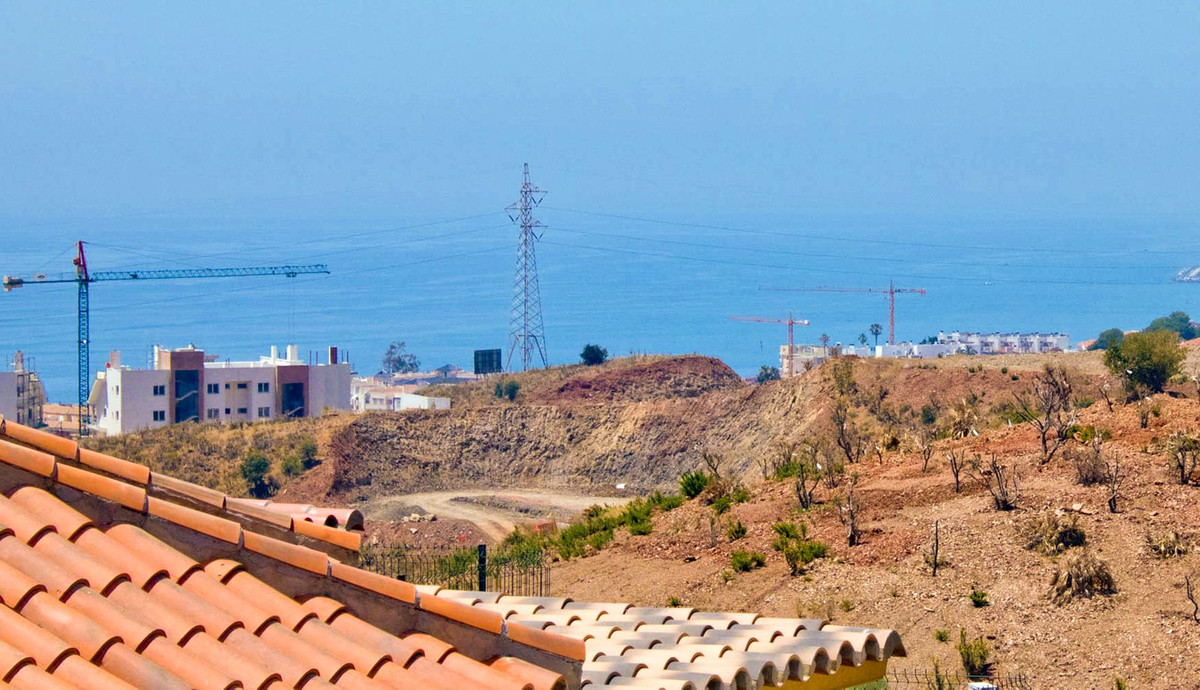 2 Bed Apartment for sale in Fuengirola Costa Del Sol, Málaga, Spain