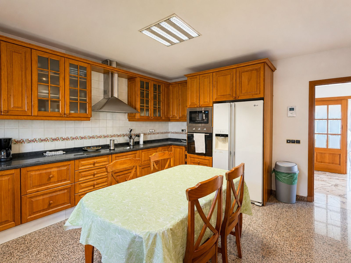 7 Bed Townhouse for sale in Marbella Costa Del Sol, Málaga, Spain