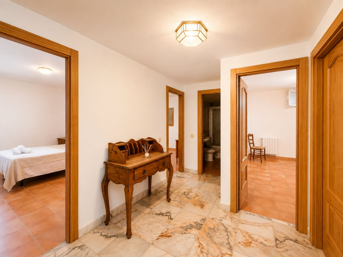 7 Bed Townhouse for sale in Marbella Costa Del Sol, Málaga, Spain