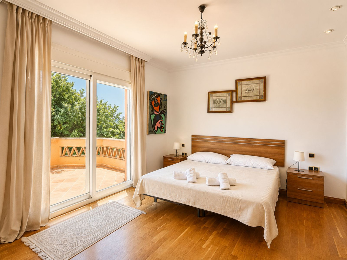 7 Bed Townhouse for sale in Marbella Costa Del Sol, Málaga, Spain