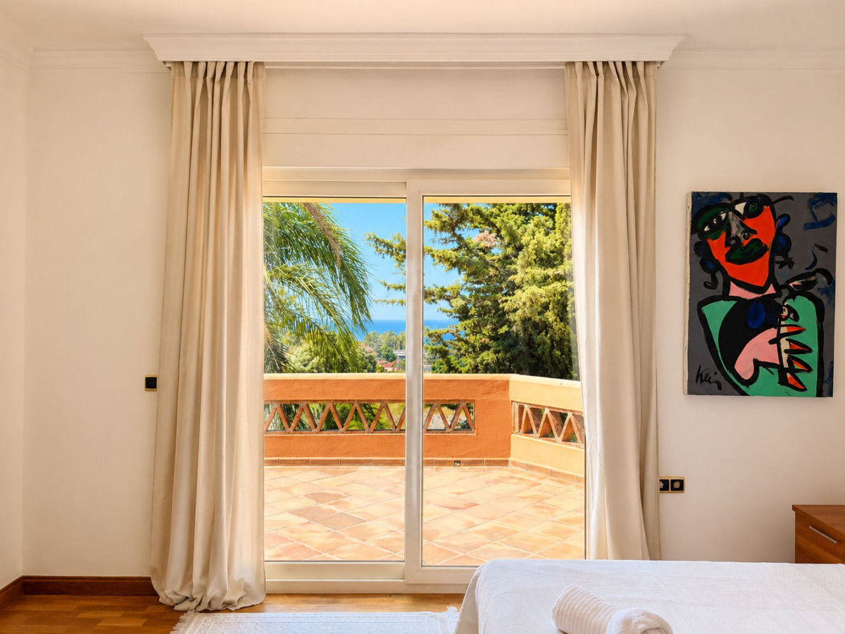7 Bed Townhouse for sale in Marbella Costa Del Sol, Málaga, Spain