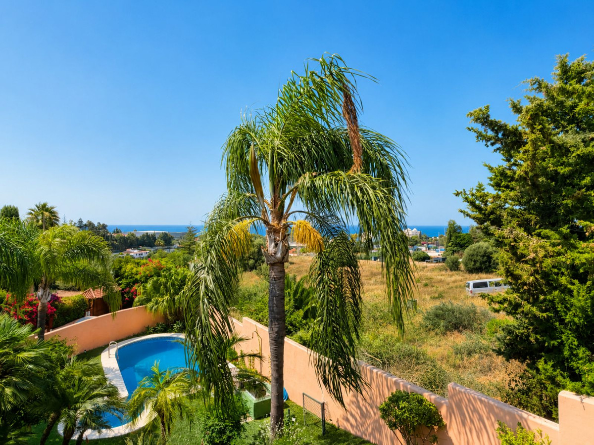7 Bed Townhouse for sale in Marbella Costa Del Sol, Málaga, Spain