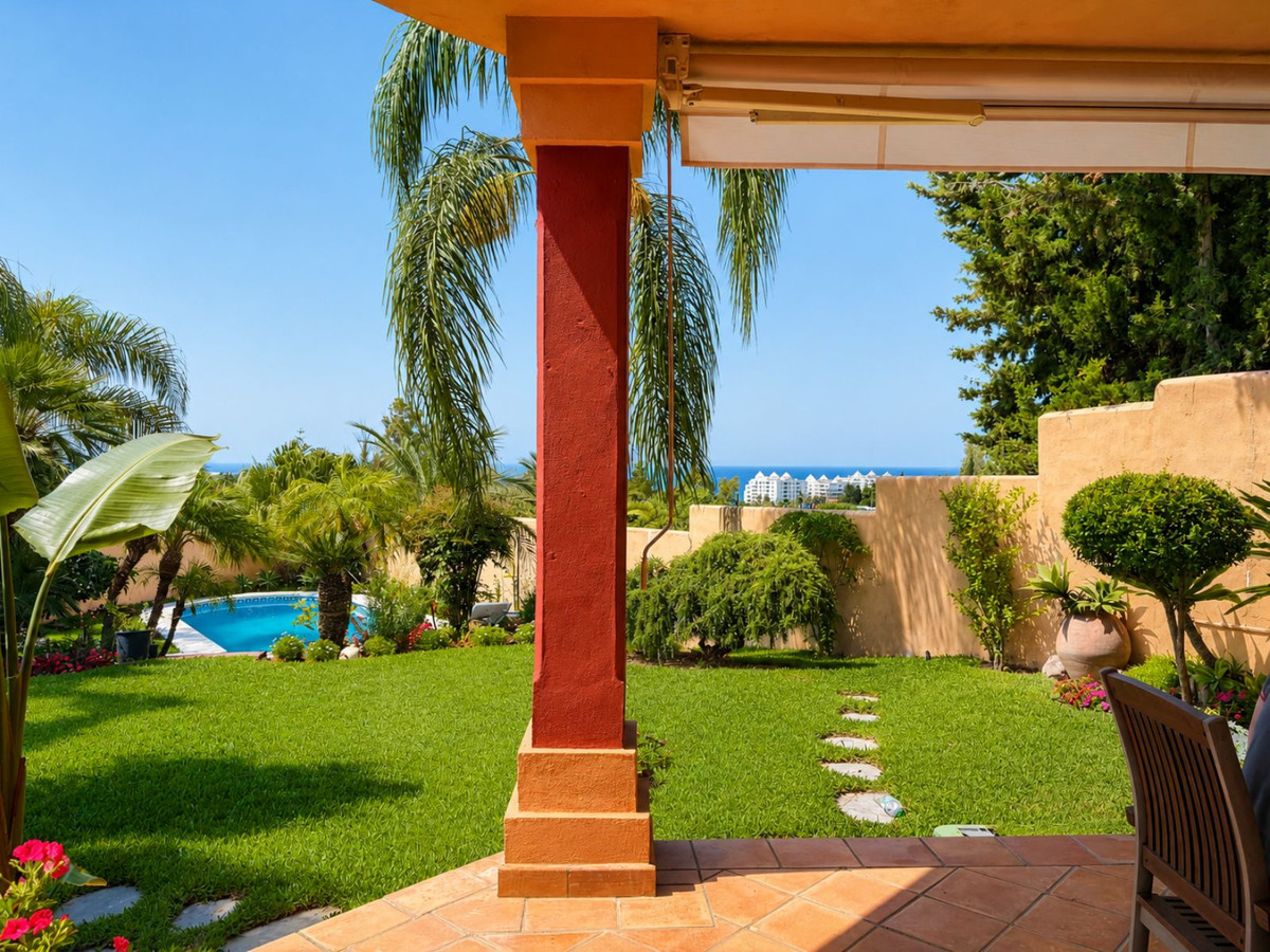7 Bed Townhouse for sale in Marbella Costa Del Sol, Málaga, Spain