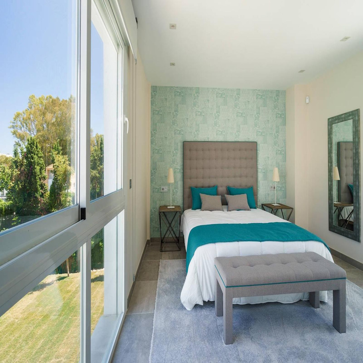 6 Bed Townhouse for sale in Nueva Andalucía Costa Del Sol, Málaga, Spain