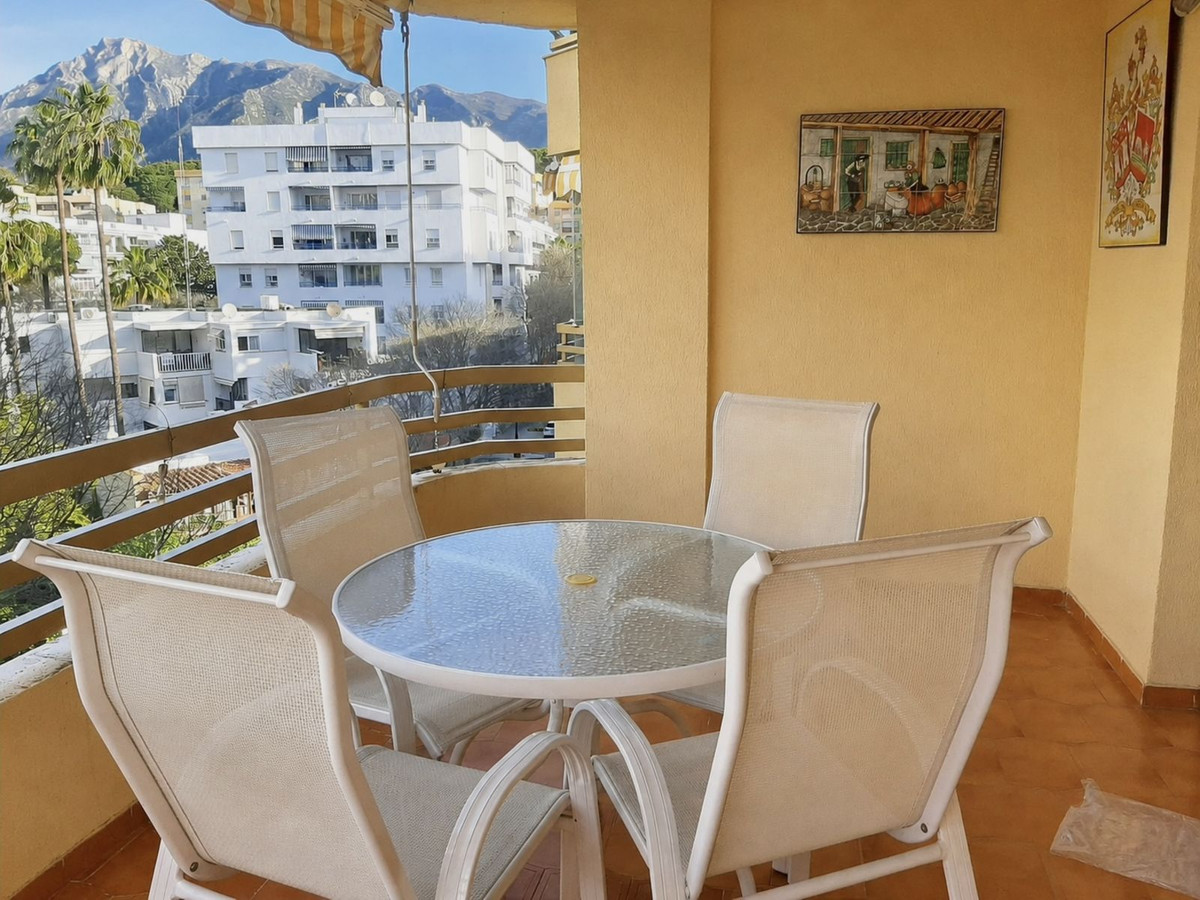 Se vende Apartamento Planta Media de 2 dormitorios en Costa Del Sol, Málaga, España