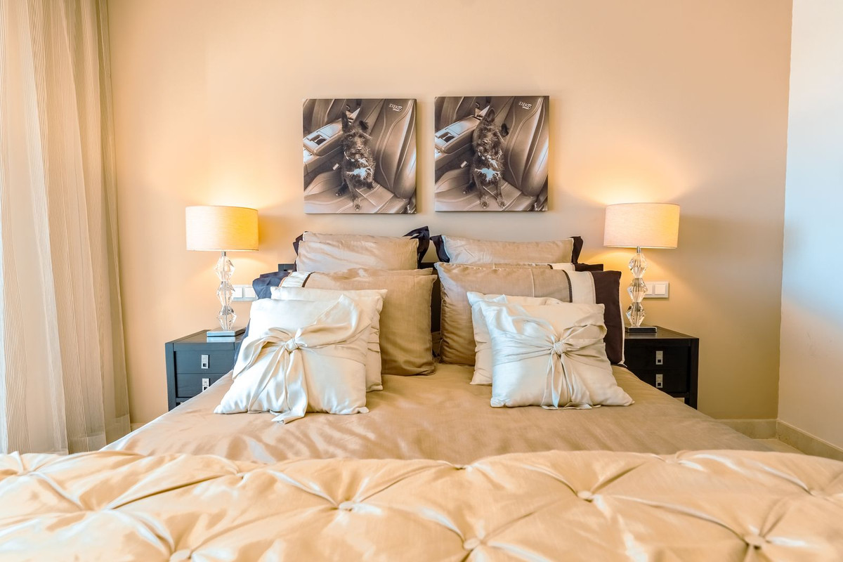 Se vende Apartamento Planta Media de 2 dormitorios en Costa Del Sol, Málaga, España