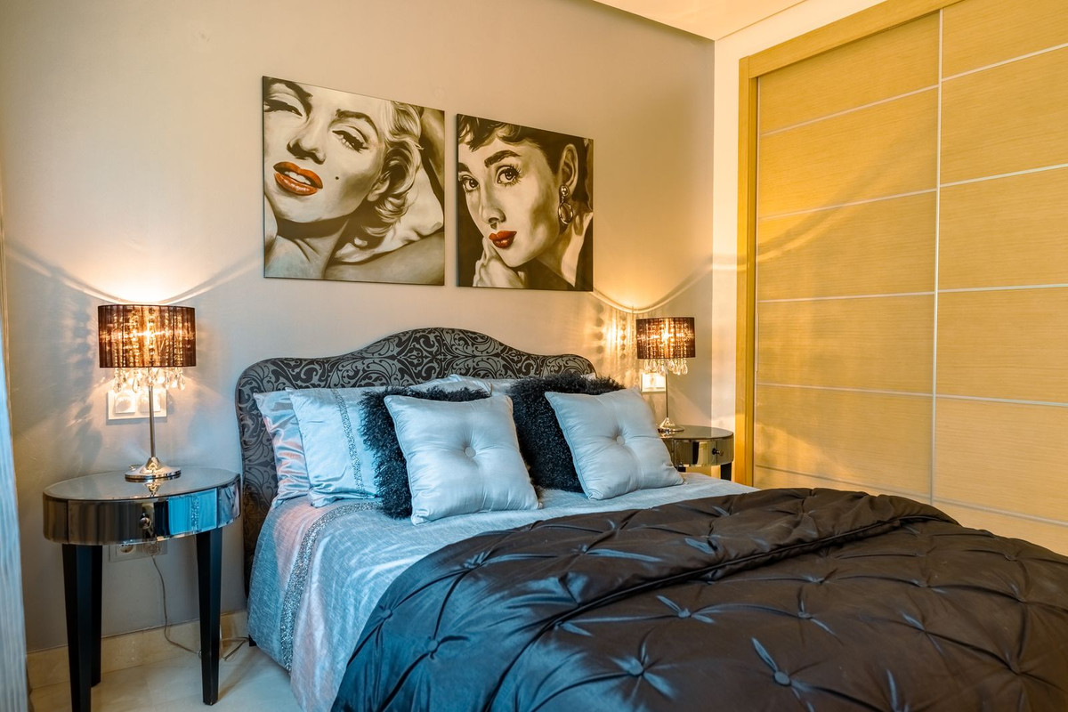 Se vende Apartamento Planta Media de 2 dormitorios en Costa Del Sol, Málaga, España