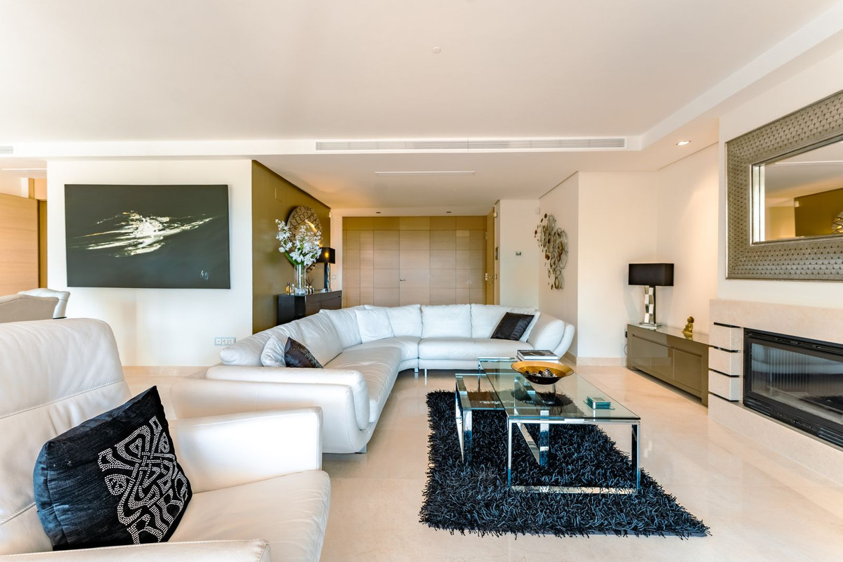 Se vende Apartamento Planta Media de 2 dormitorios en Costa Del Sol, Málaga, España