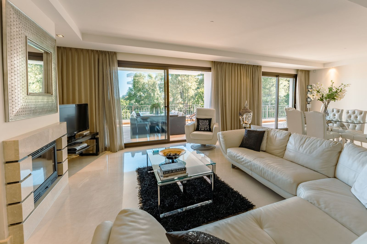 Se vende Apartamento Planta Media de 2 dormitorios en Costa Del Sol, Málaga, España