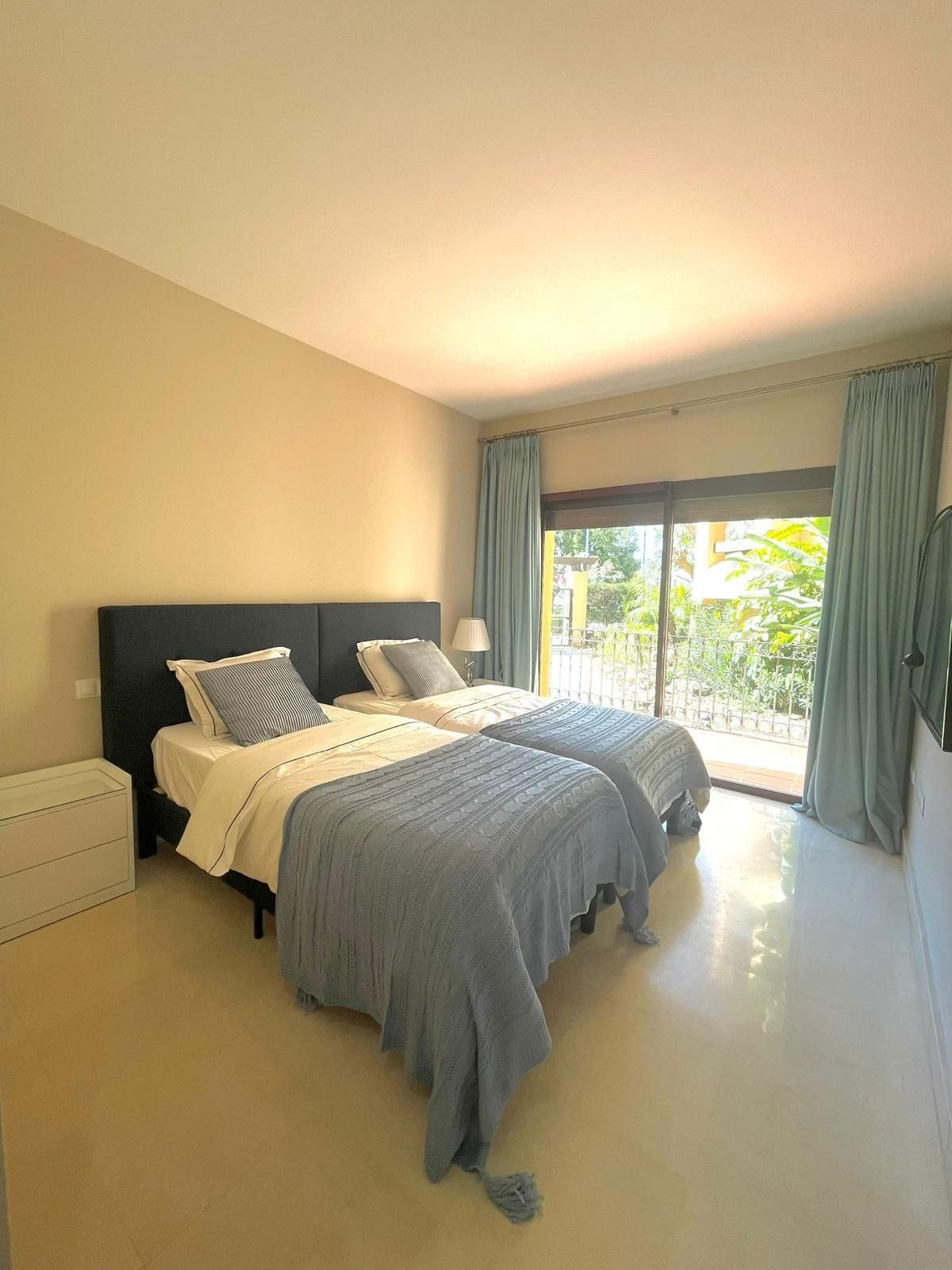 2 Bed Apartment for sale in San Pedro De Alcántara Costa Del Sol, Málaga, Spain