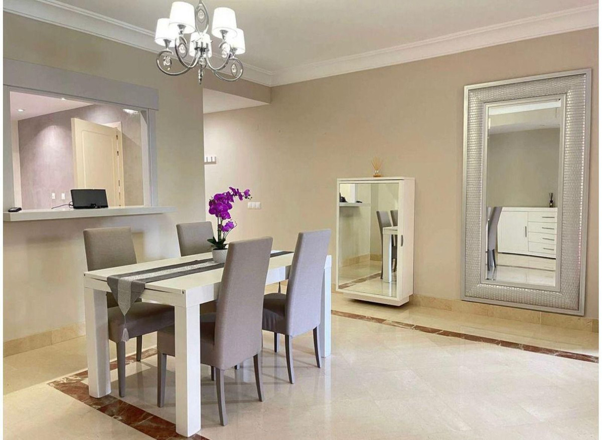 2 Bed Apartment for sale in San Pedro De Alcántara Costa Del Sol, Málaga, Spain