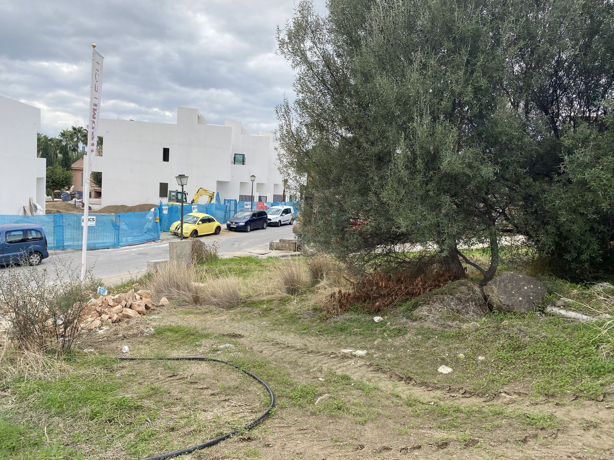 Plots for sale in Nueva Andalucía Costa Del Sol, Málaga, Spain