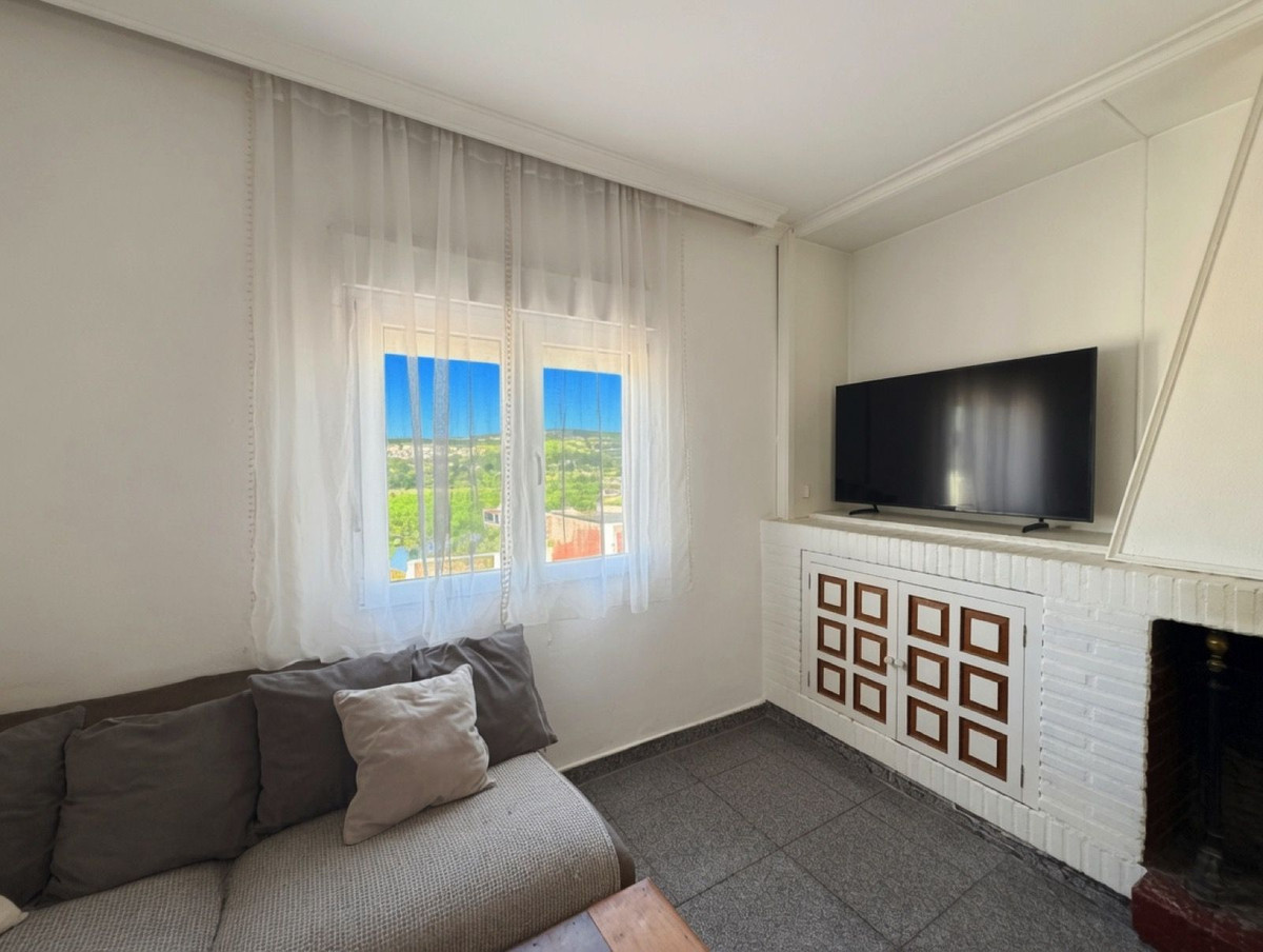 3 Bed Townhouse for sale in San Enrique Costa Del Sol, Cádiz, Spain