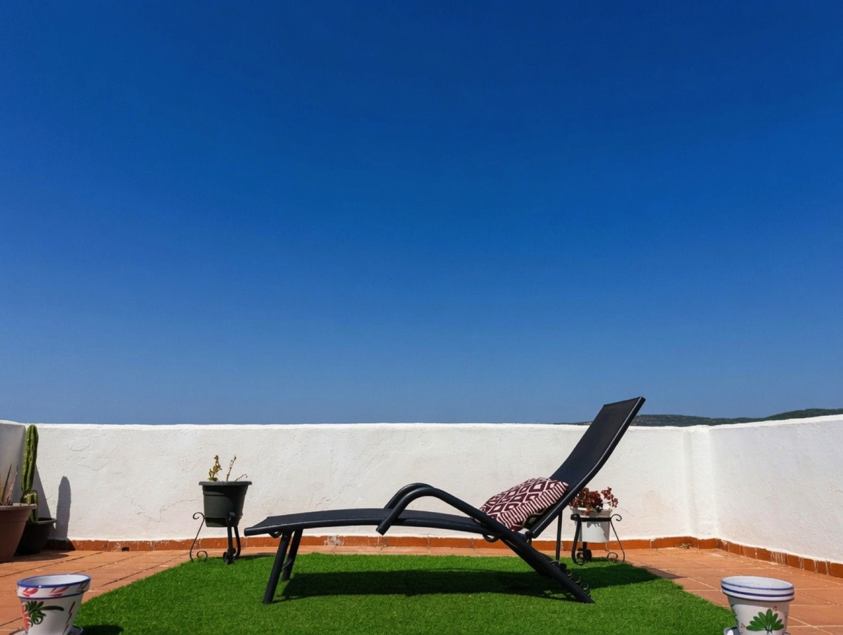 3 Bed Townhouse for sale in San Enrique Costa Del Sol, Cádiz, Spain
