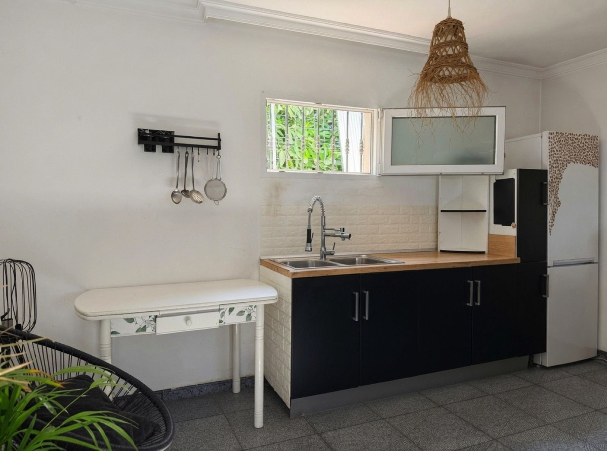3 Bed Townhouse for sale in San Enrique Costa Del Sol, Cádiz, Spain