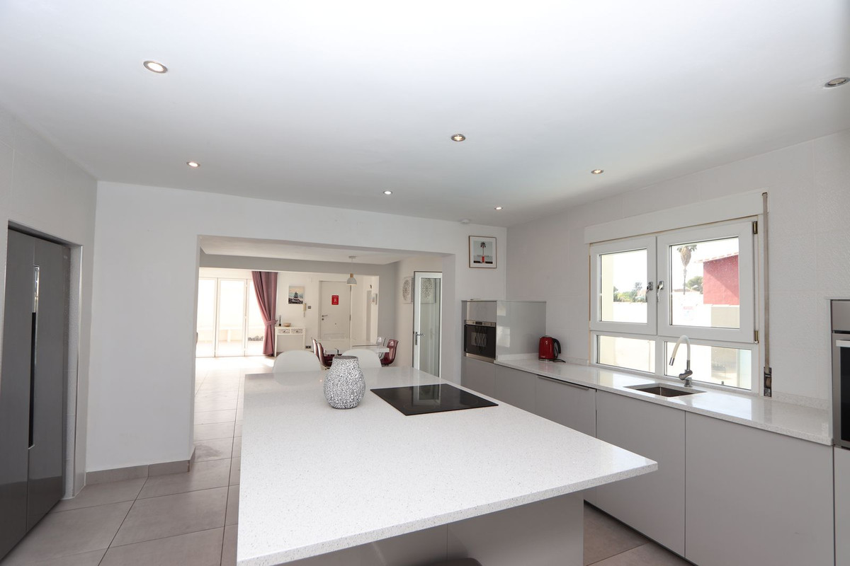 4 Bed Townhouse for sale in Los Balcones Costa Blanca, Alicante, Spain