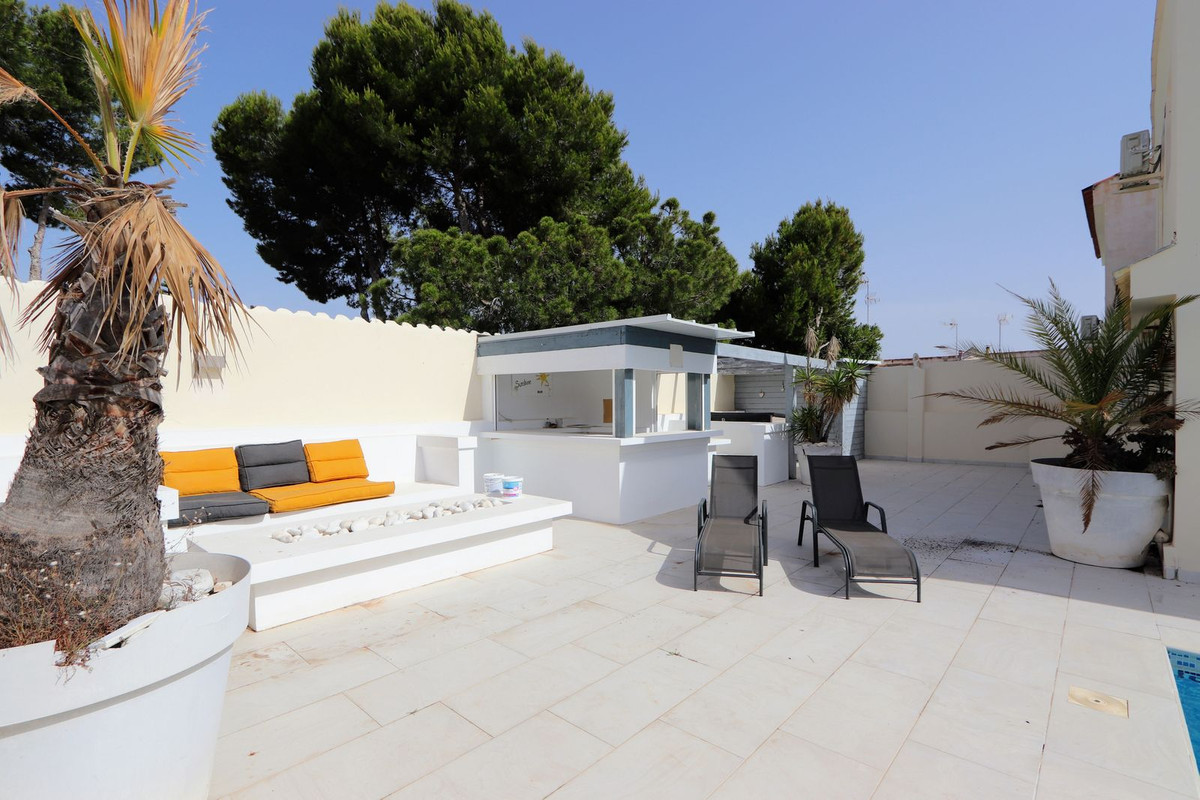 4 Bed Townhouse for sale in Los Balcones Costa Blanca, Alicante, Spain