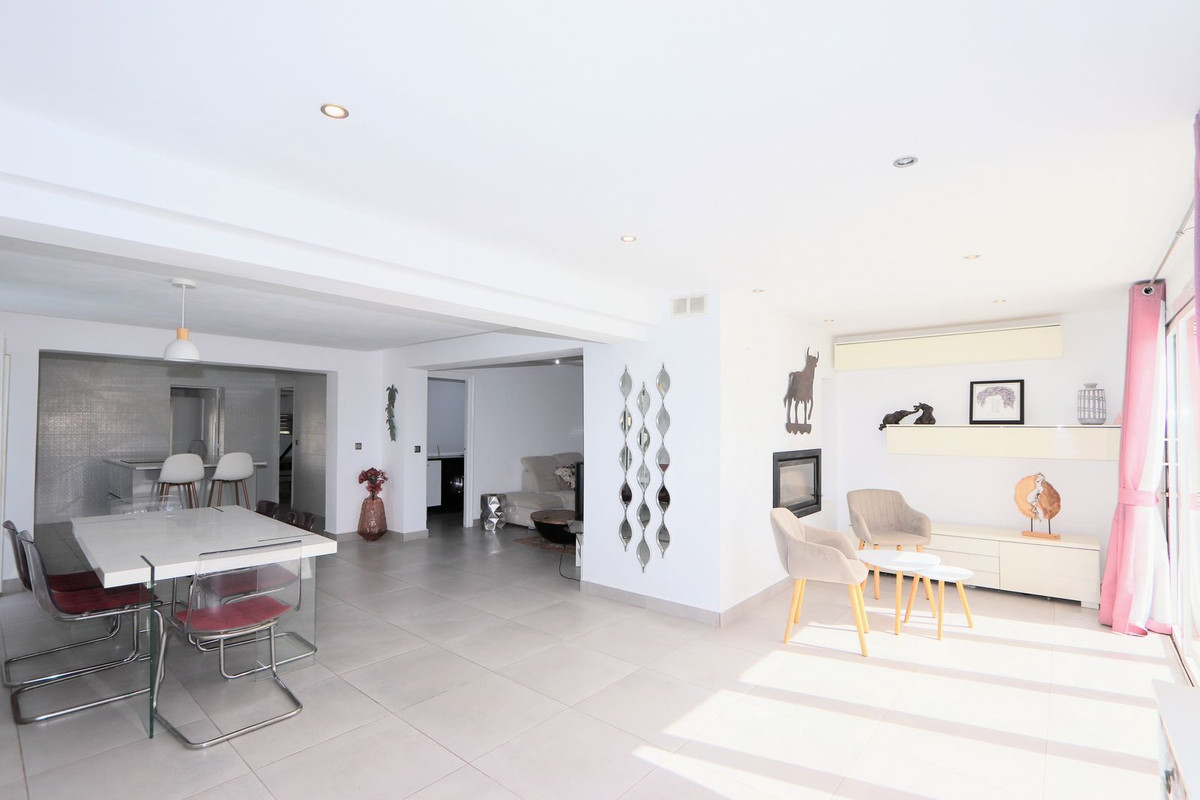 4 Bed Townhouse for sale in Los Balcones Costa Blanca, Alicante, Spain