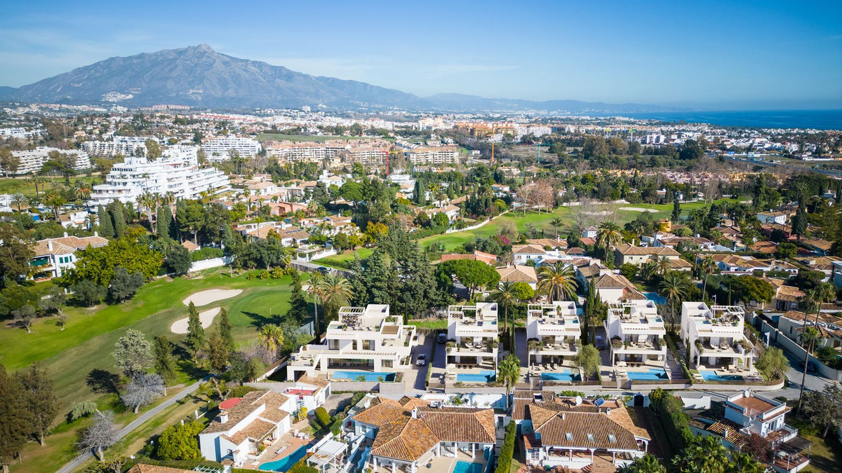 Plots for sale in Guadalmina Alta Costa Del Sol, Málaga, Spain