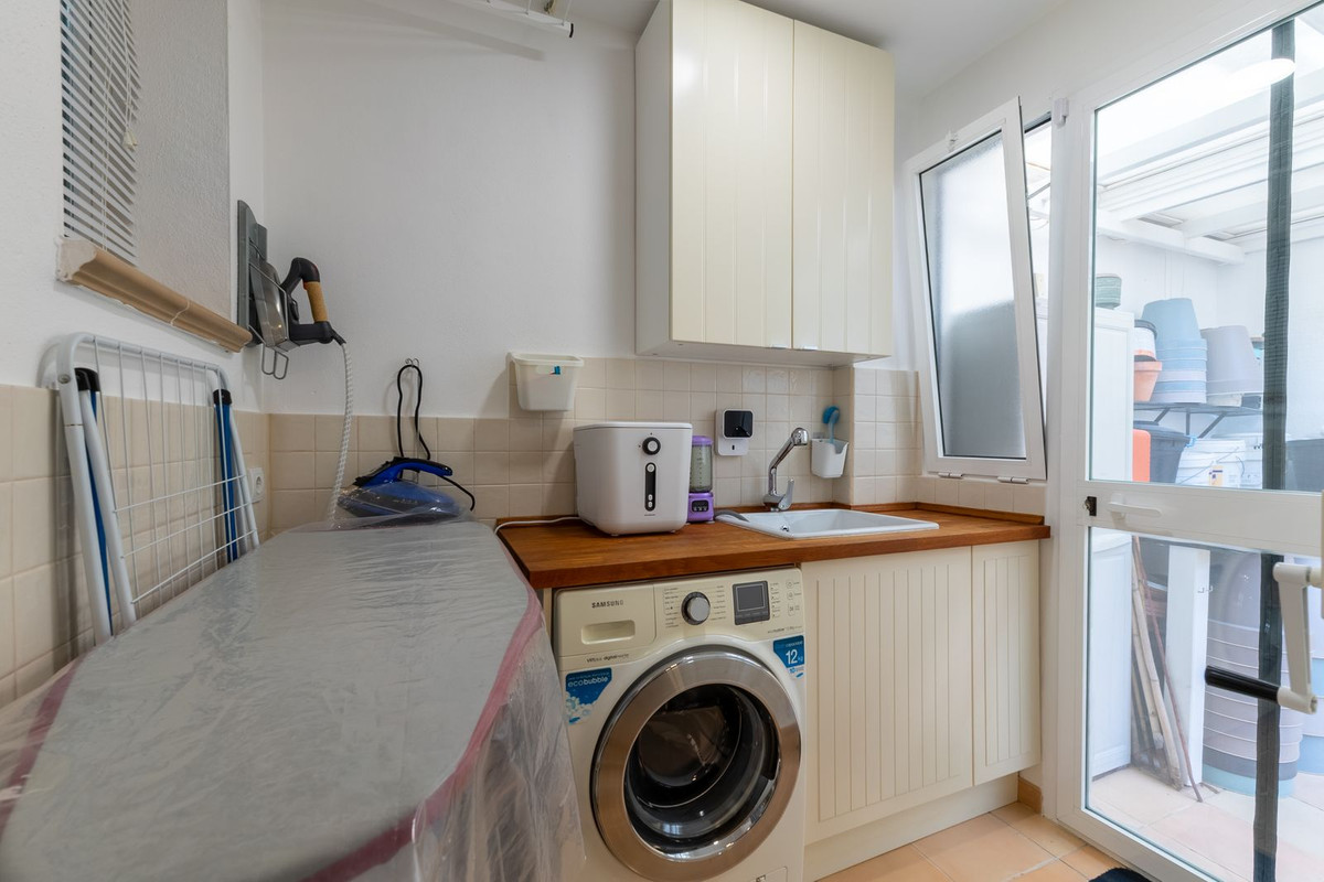 3 Bed Townhouse for sale in Benalmadena Costa Costa Del Sol, Málaga, Spain