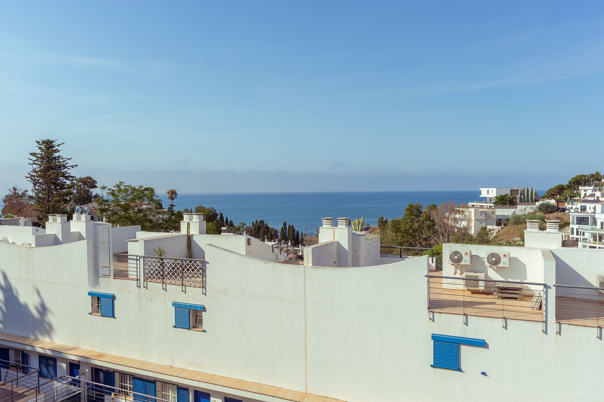 3 Bed Townhouse for sale in Benalmadena Costa Costa Del Sol, Málaga, Spain