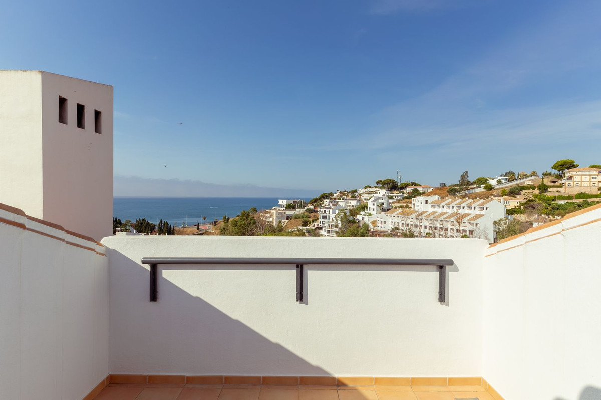 3 Bed Townhouse for sale in Benalmadena Costa Costa Del Sol, Málaga, Spain