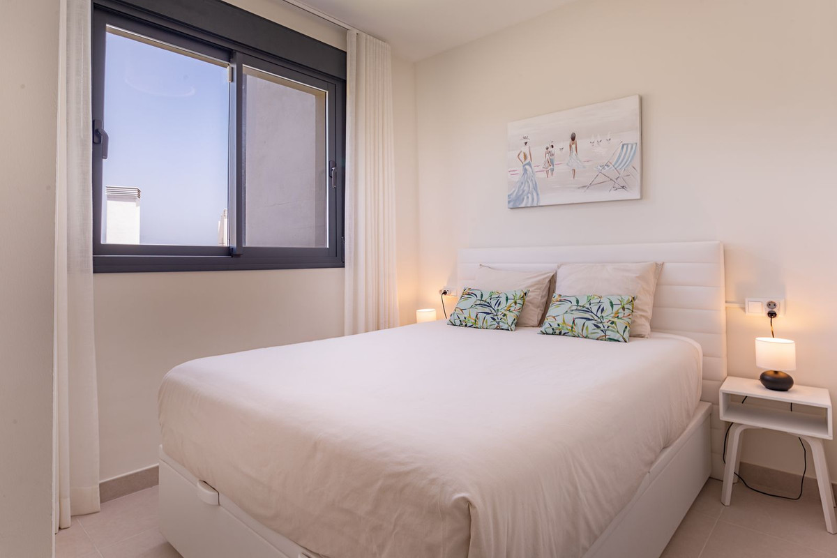 Se vende Apartamento Planta Media de 3 dormitorios en Costa Del Sol, Málaga, España
