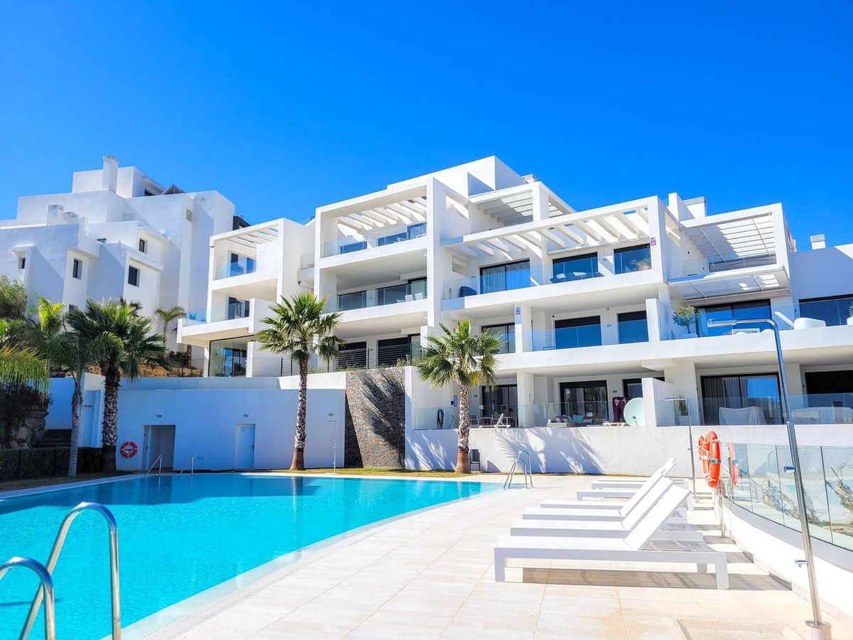 Se vende Apartamento Planta Media de 3 dormitorios en Costa Del Sol, Málaga, España