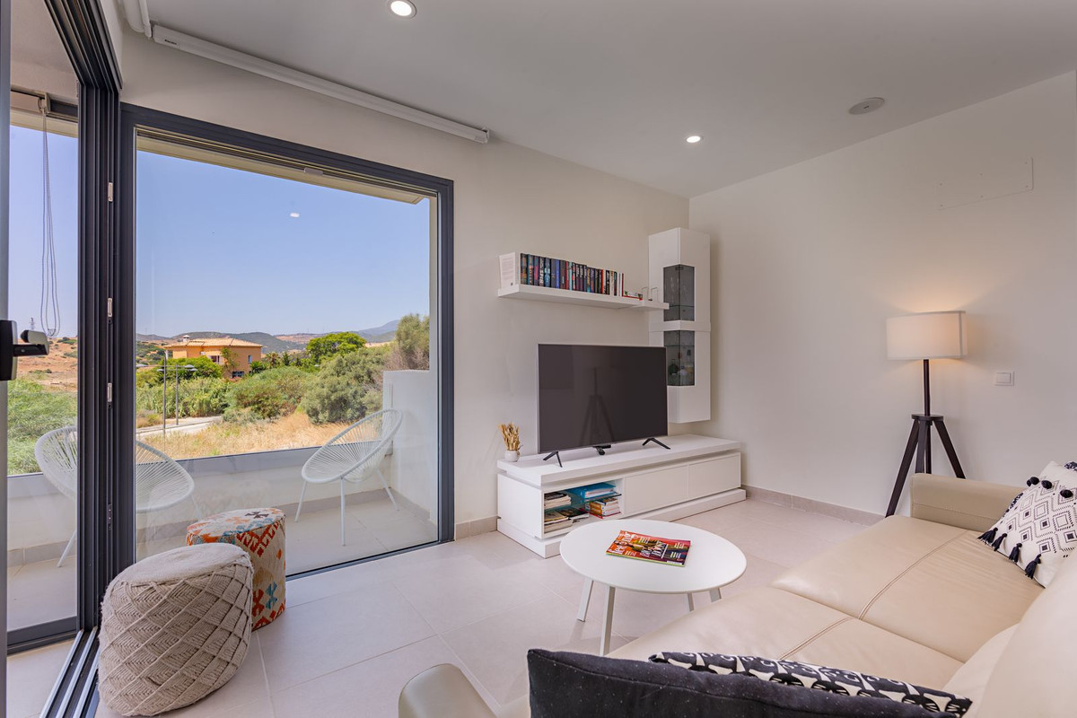 Se vende Apartamento Planta Media de 3 dormitorios en Costa Del Sol, Málaga, España