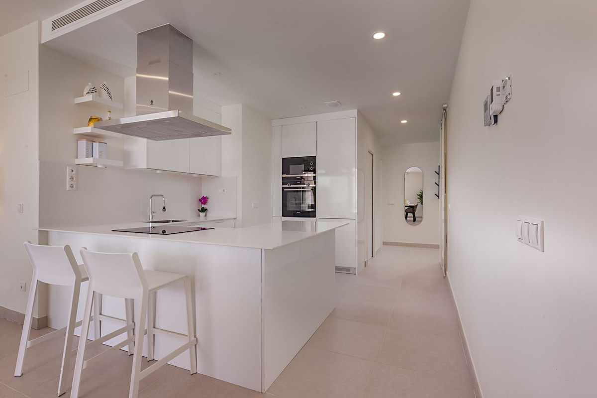 Se vende Apartamento Planta Media de 3 dormitorios en Costa Del Sol, Málaga, España