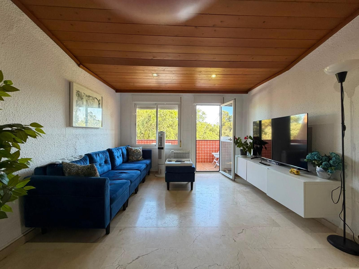 2 Bed Apartment for sale in Estepona Costa Del Sol, Málaga, Spain