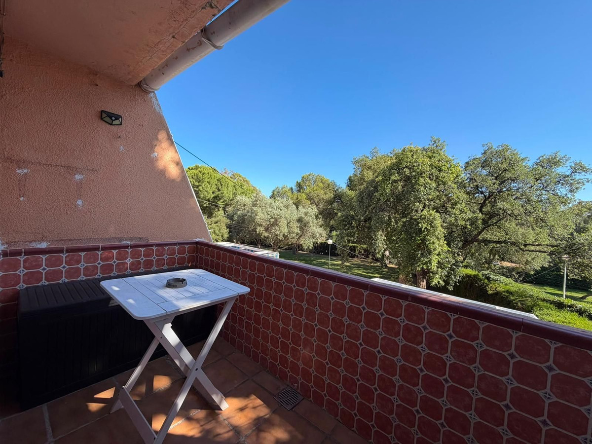 2 Bed Apartment for sale in Estepona Costa Del Sol, Málaga, Spain