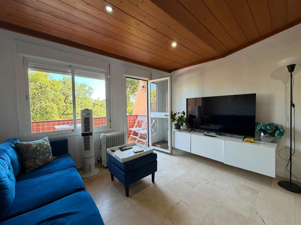 2 Bed Apartment for sale in Estepona Costa Del Sol, Málaga, Spain