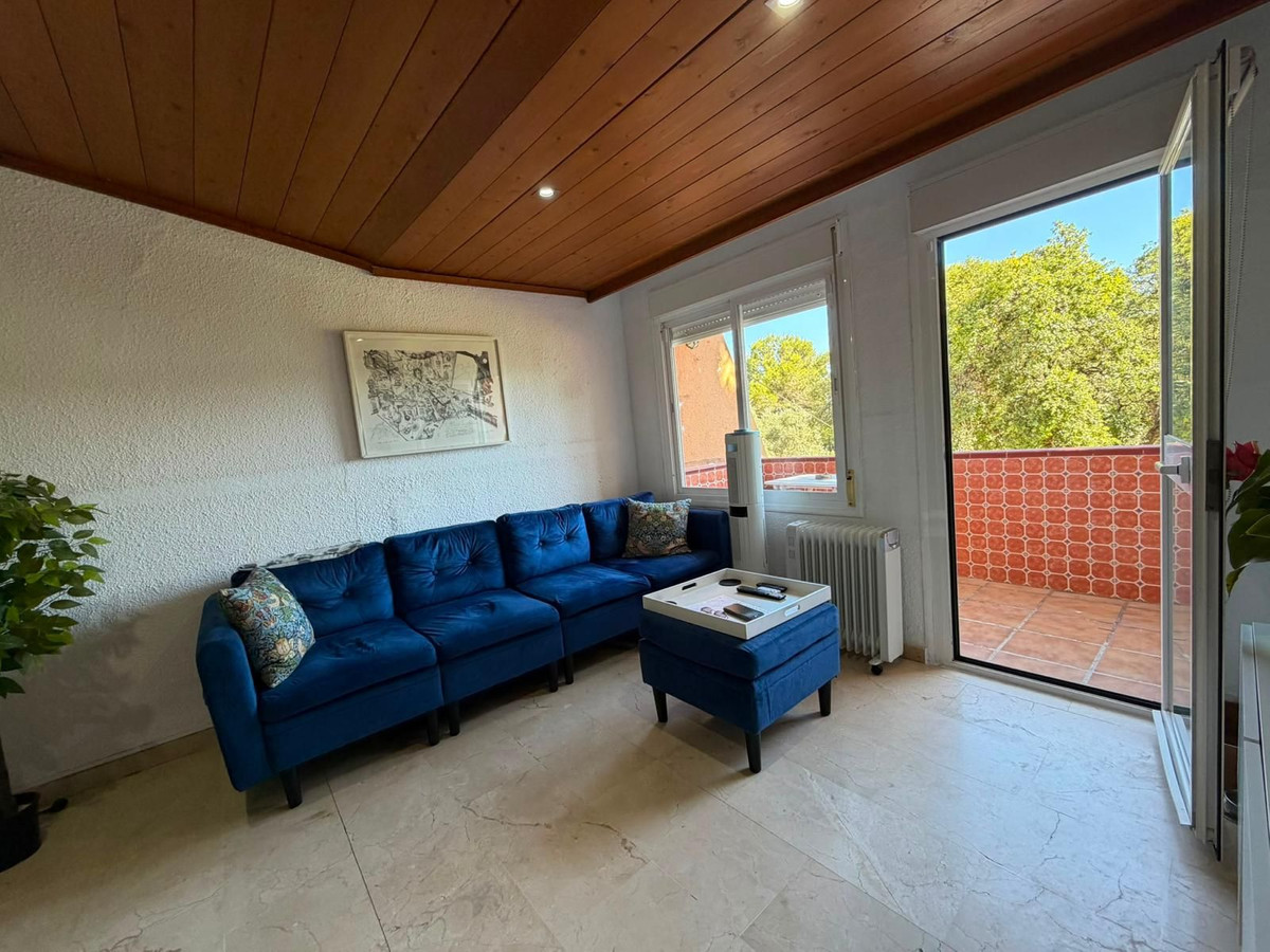 2 Bed Apartment for sale in Estepona Costa Del Sol, Málaga, Spain
