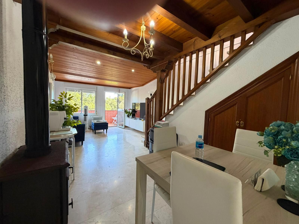 2 Bed Apartment for sale in Estepona Costa Del Sol, Málaga, Spain