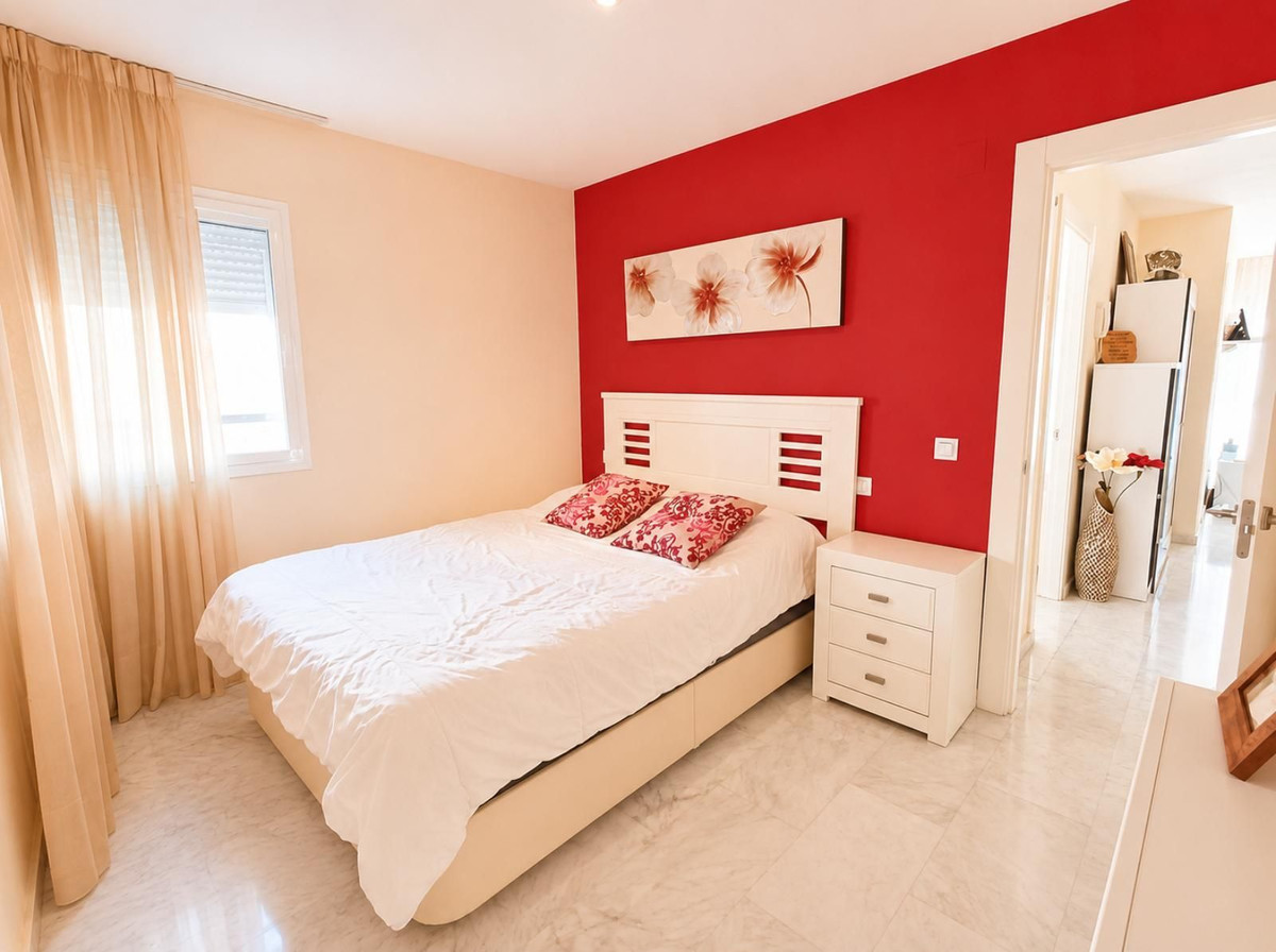 3 Bed Apartment for sale in Bailen Miraflores Costa Del Sol, Málaga, Spain