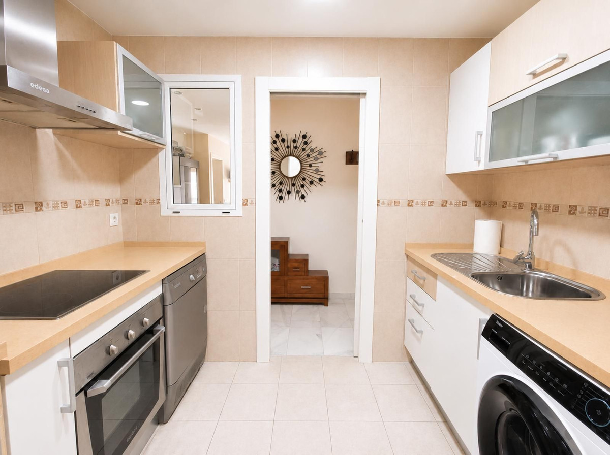 3 Bed Apartment for sale in Bailen Miraflores Costa Del Sol, Málaga, Spain
