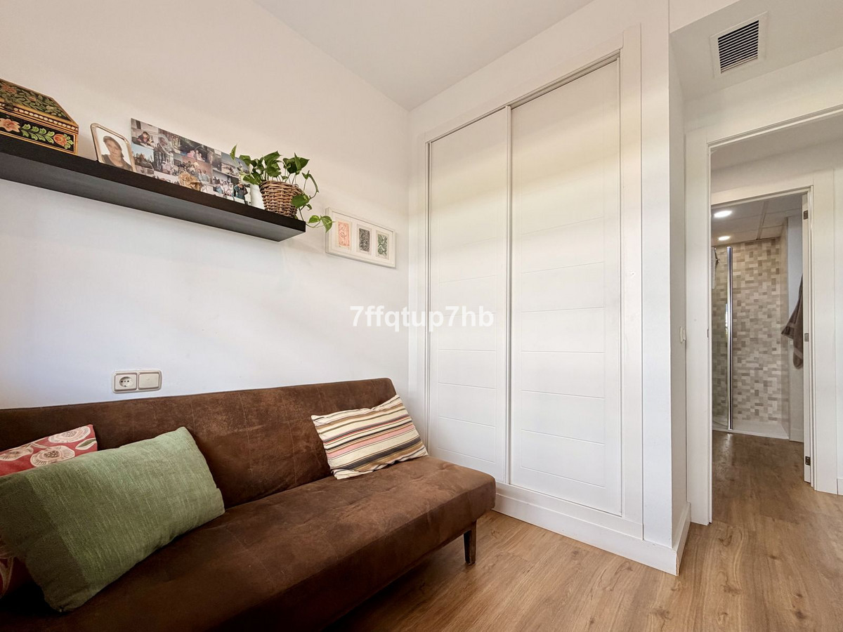 3 Bed Apartment for sale in Estepona Costa Del Sol, Málaga, Spain