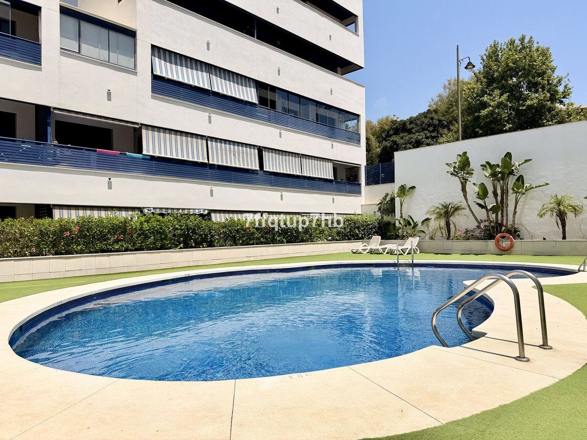 3 Bed Apartment for sale in Estepona Costa Del Sol, Málaga, Spain